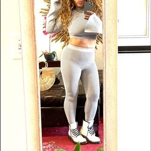 Fashion nova knit legging 2 pieces set.